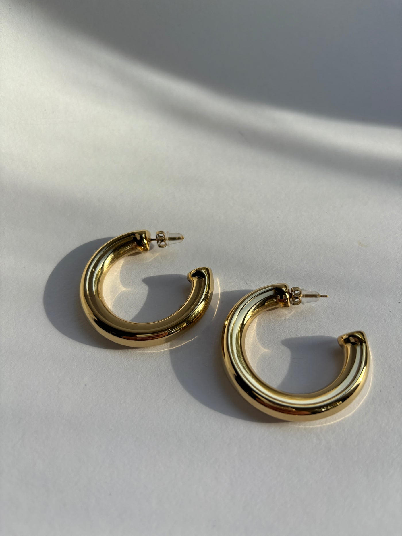 MAYA HOOPS THICK GOLD