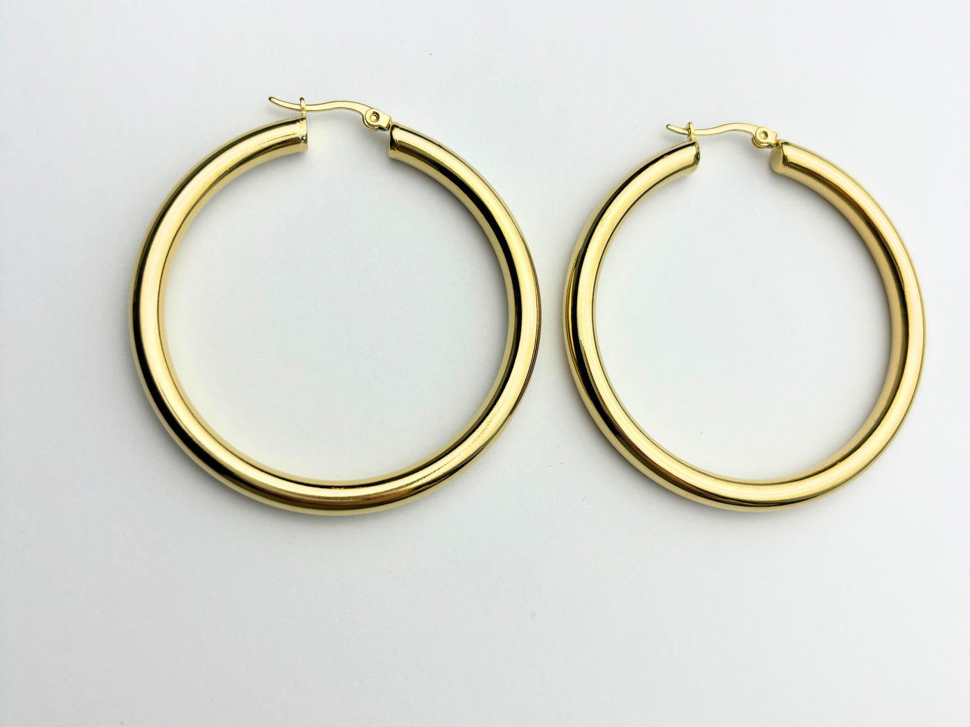 EMELY HOOPS GOLD 5cm -wasserfest-